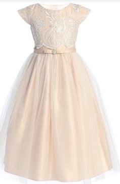 SEQUIN DETAIL FLORAL LACE WITH SCALLOP CROP TOP SATIN&CRYSTAL TULLE SKIRT,SATIN BPW&PEARL BROOCH AT WAIST