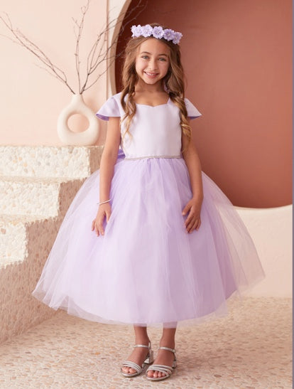 SQUARE NECKLINE WITH SLEEVES